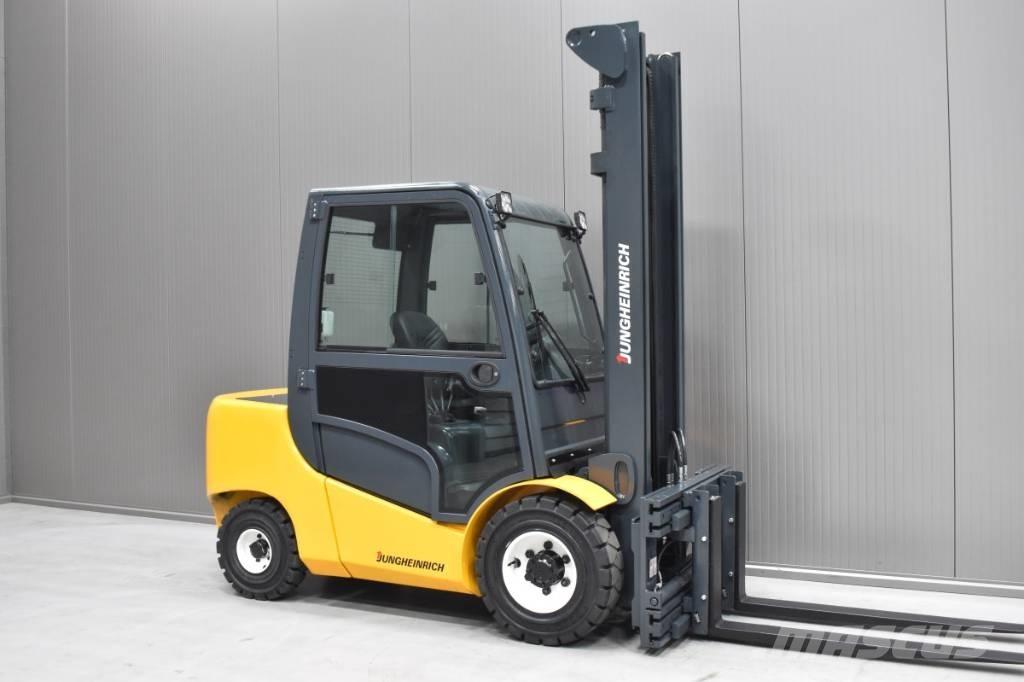 Jungheinrich DFG 435 Dieseltrukit
