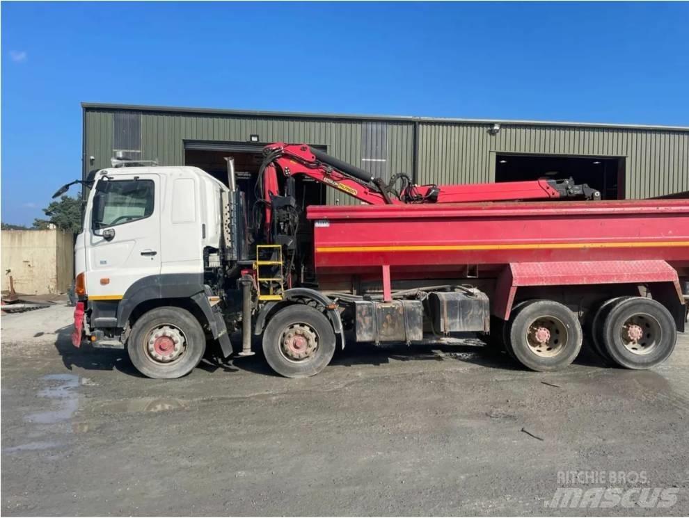Hino 700 Series Nosturiautot