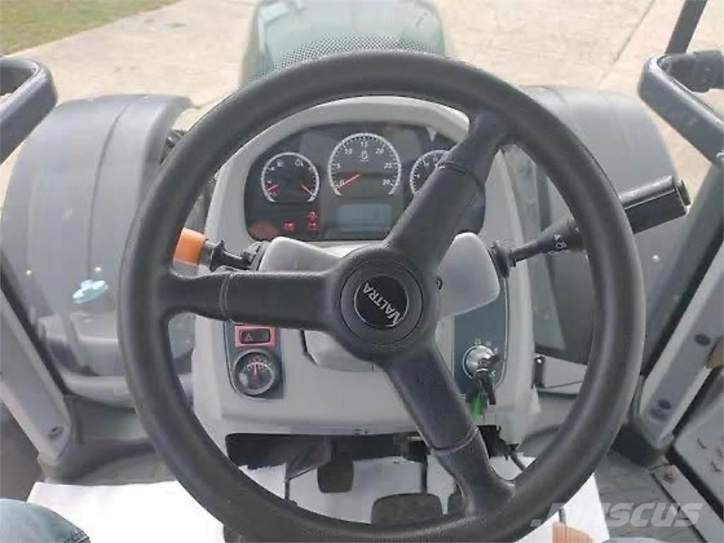 Valtra T 174 E Traktorit