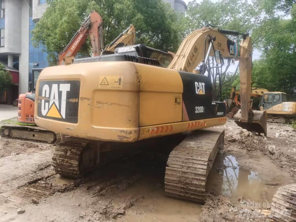 CAT 320d2 Telakaivukoneet