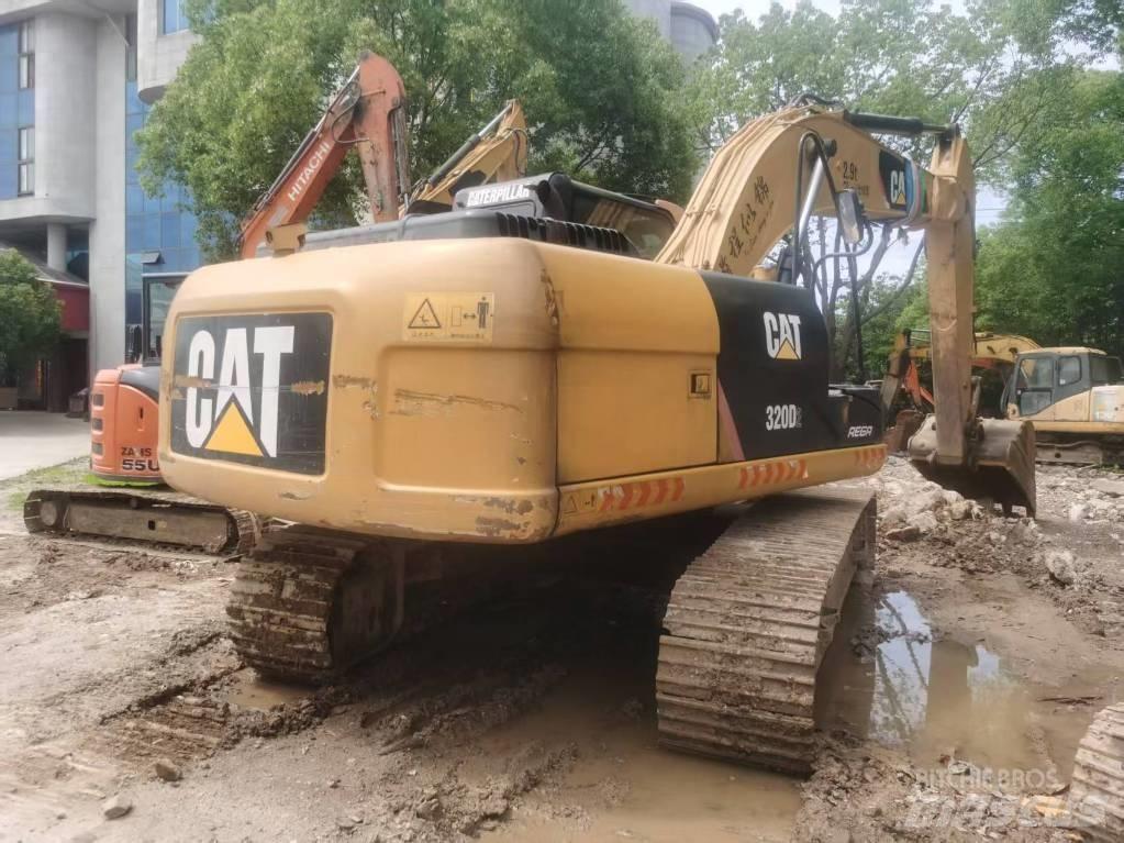 CAT 320d2 Telakaivukoneet