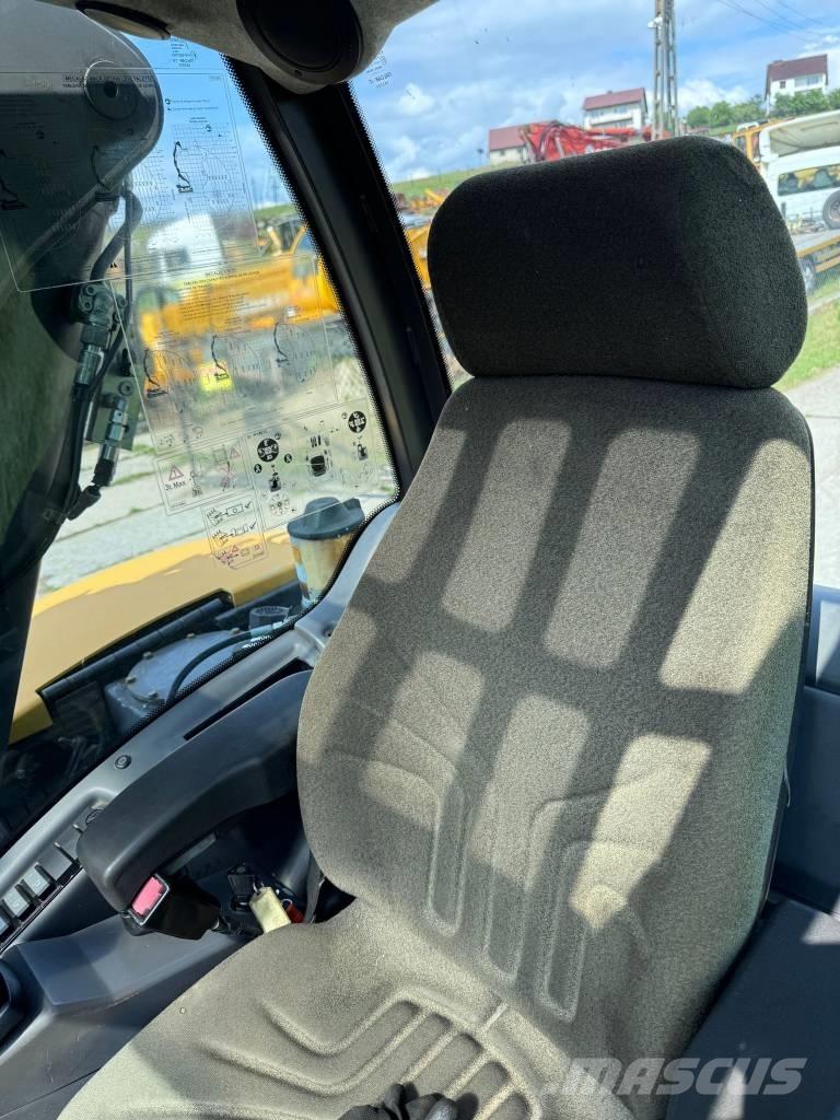 Mecalac 8 MCR Midikaivukoneet 7t - 12t