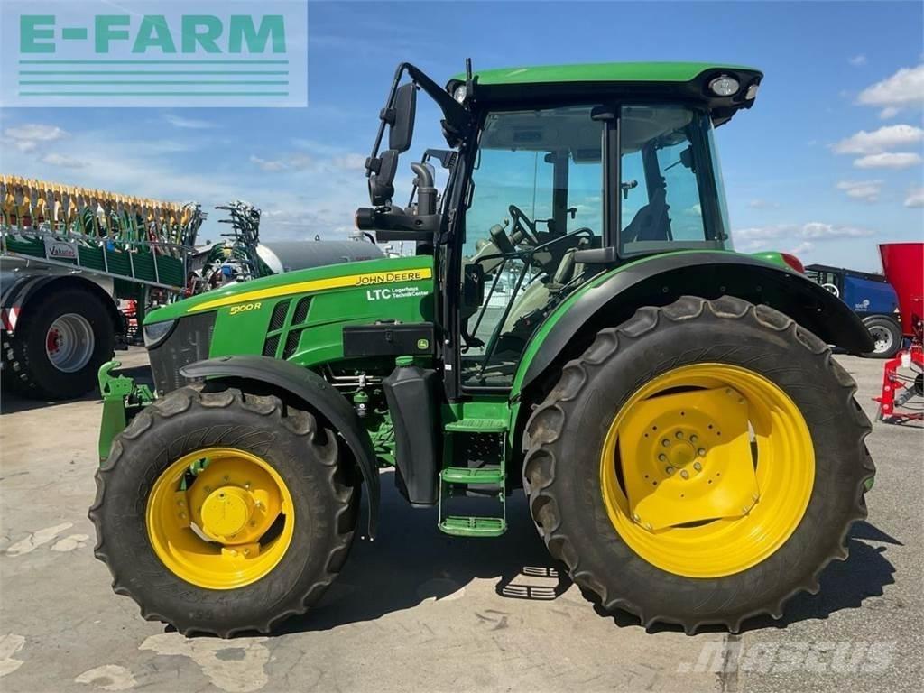 John Deere 5100R Traktorit