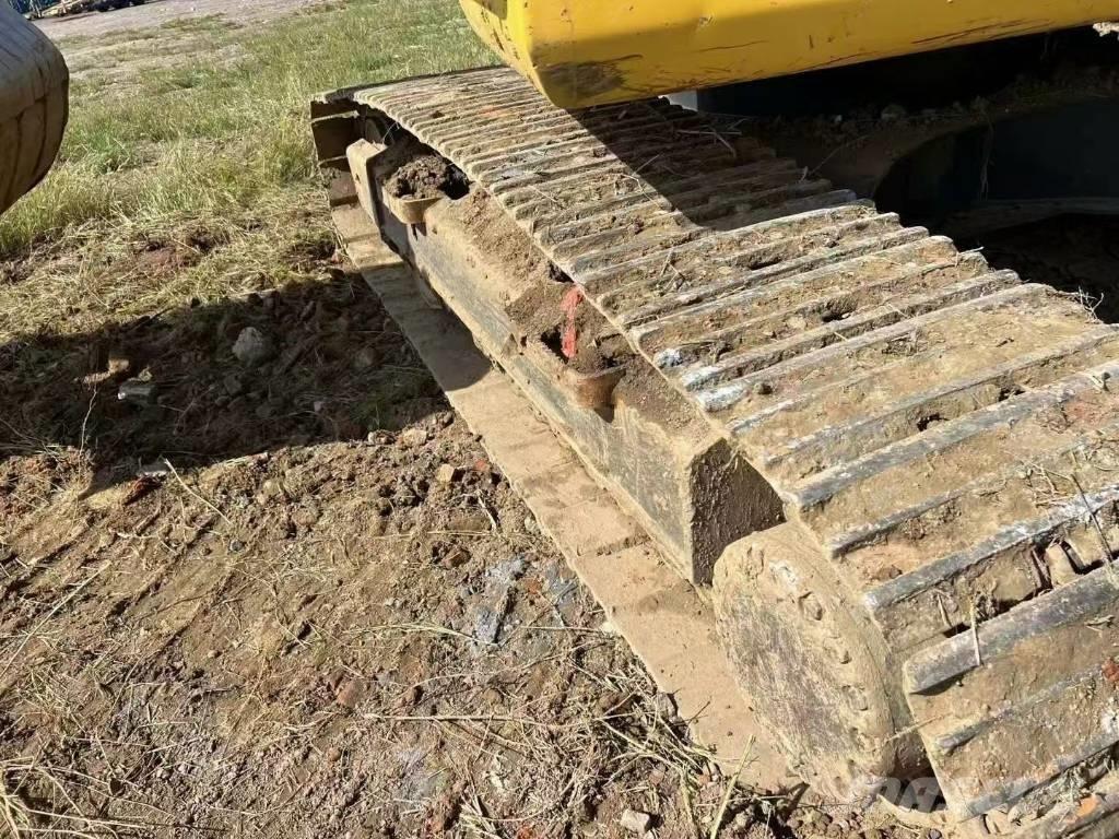 Komatsu PC 200 Telakaivukoneet