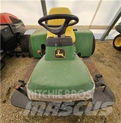 John Deere 1200 A Bunkkerikoneet