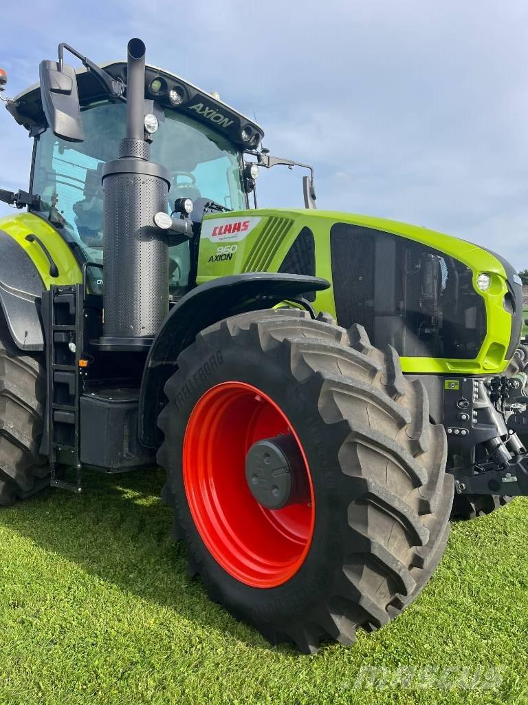 CLAAS Axion 960 Traktorit