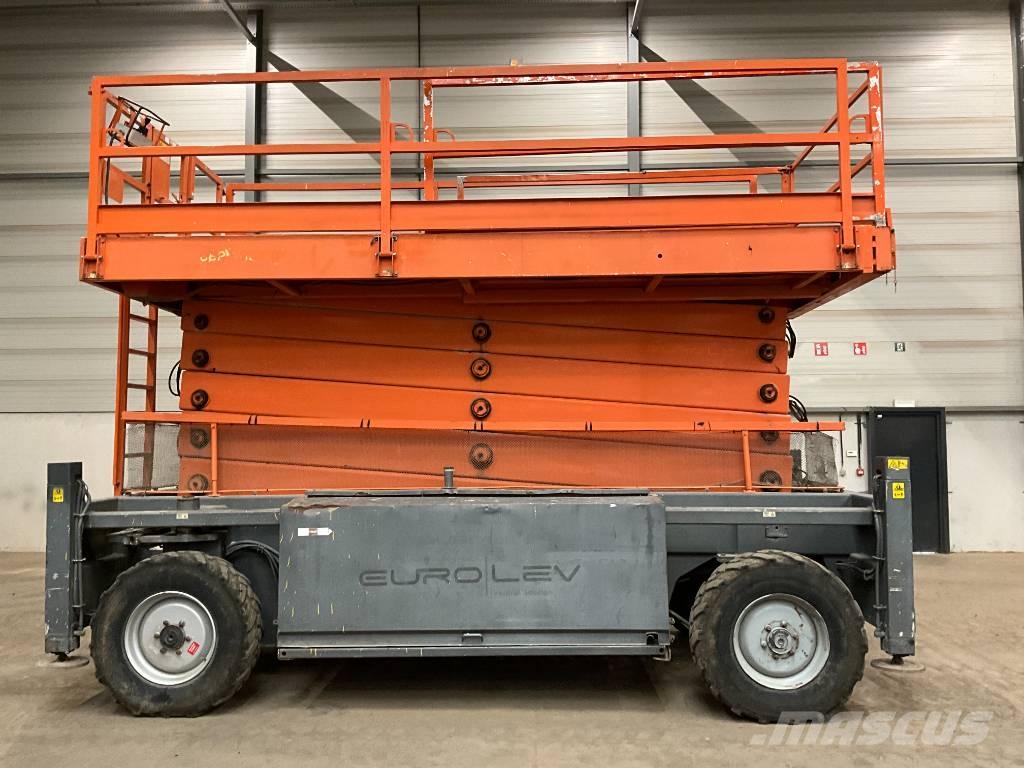 JLG 245-25 Saksilavat