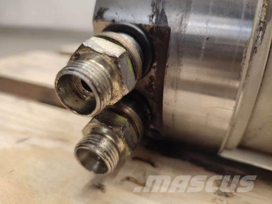 Merlo 40.25  actuator Puomit