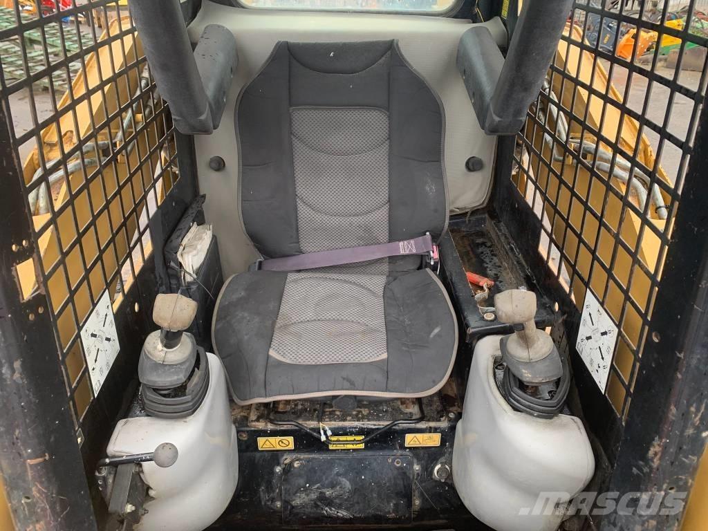 CAT 257 B Liukuohjatut kuormaajat