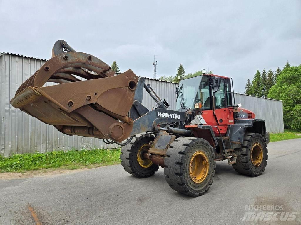 Komatsu WA200PZ-6 Pyöräkuormaajat