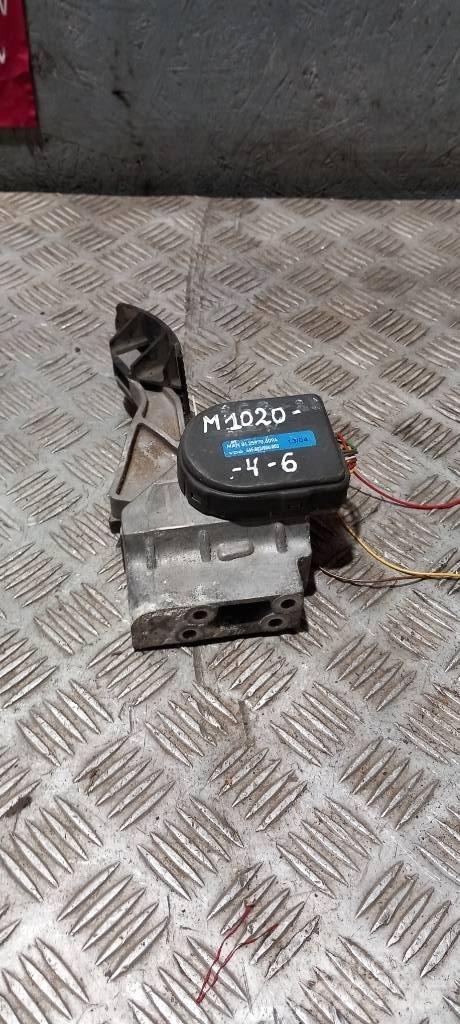 MAN TGA    81259706094 Ohjaamot ja sisustat