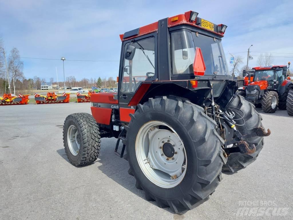 Case IH 845 XL Turbo Traktorit