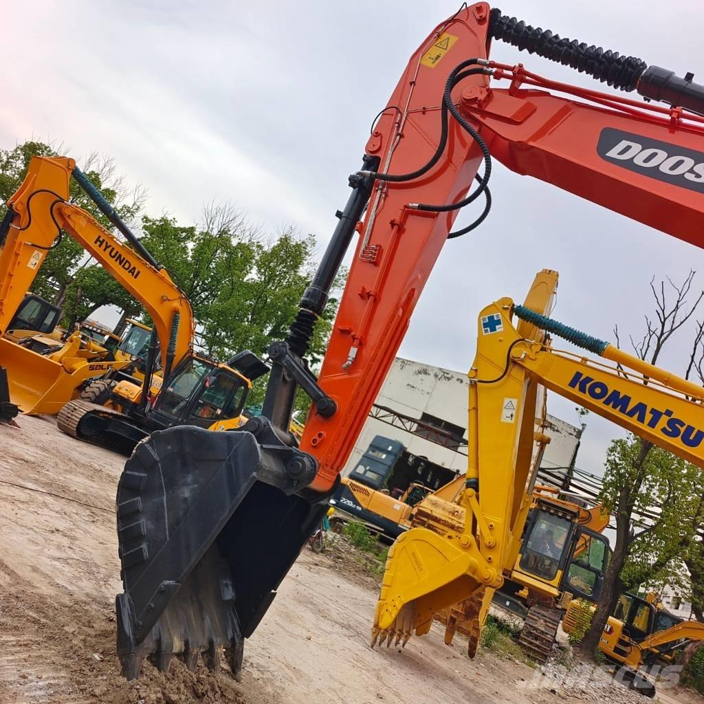 Doosan DX 300 LC Telakaivukoneet