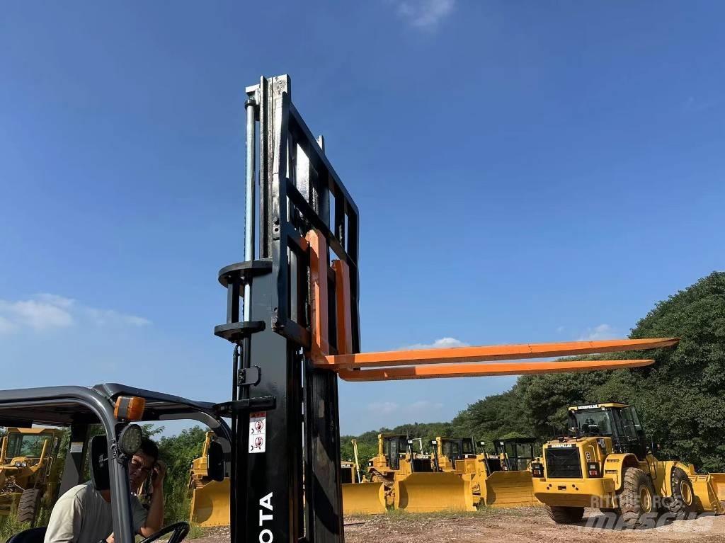 Toyota 30 Forklift Dieseltrukit