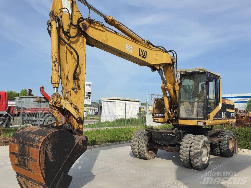CAT M 318 Pyöräkaivukoneet