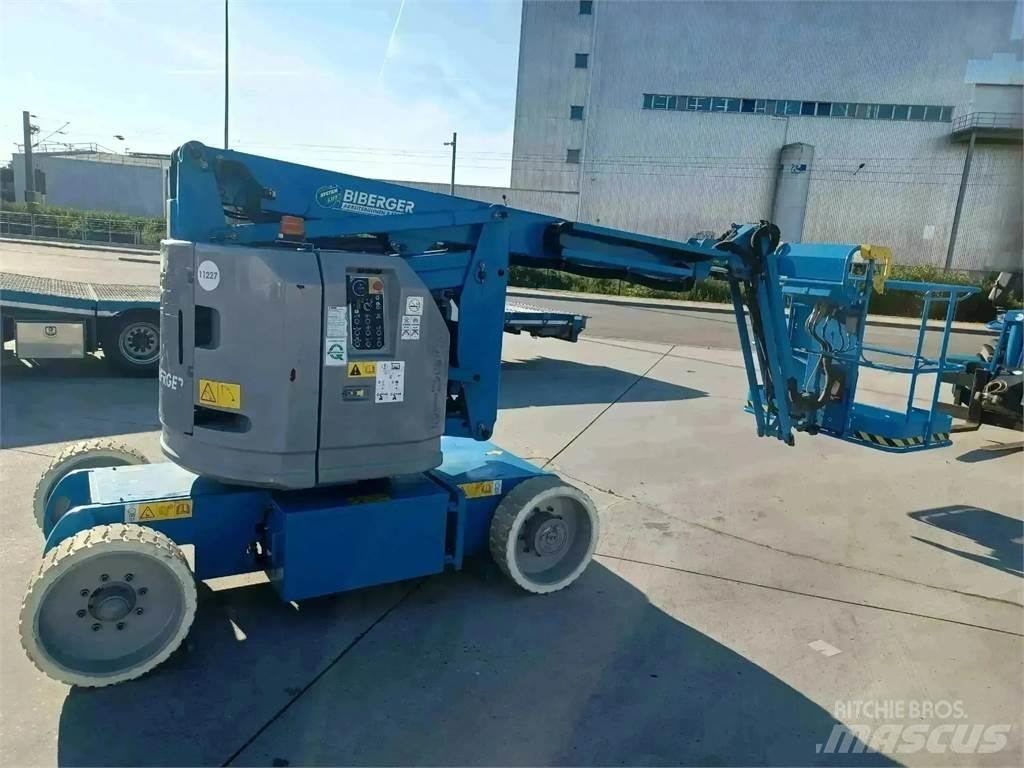 Genie Z34/22N Kuukulkijat