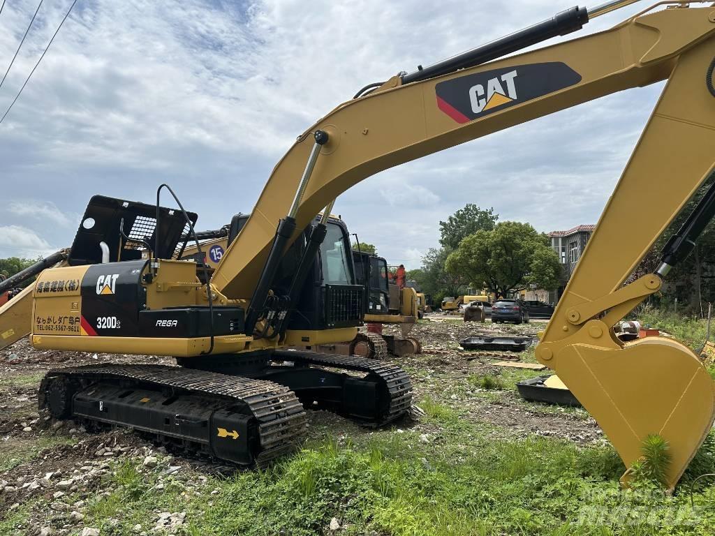 CAT 320 D Telakaivukoneet