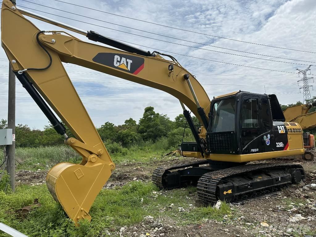 CAT 320 D Telakaivukoneet