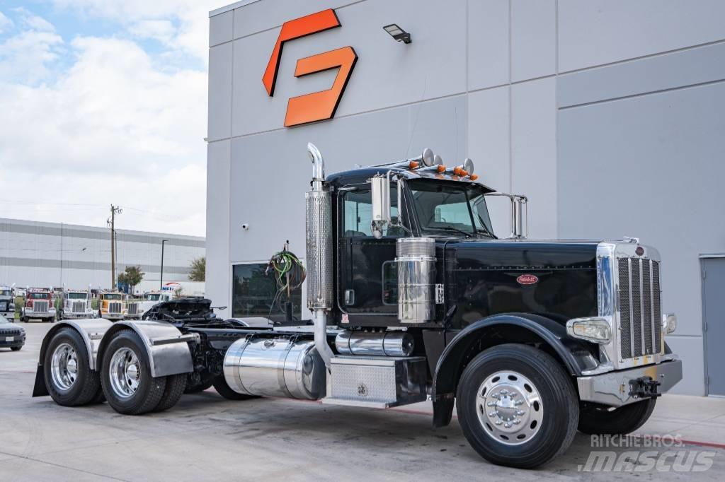 Peterbilt 388 Vetopöytäautot