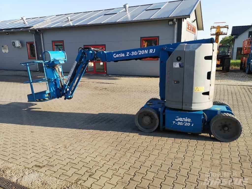 Genie Z 30/20 Kuukulkijat