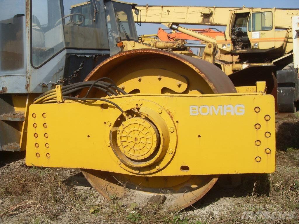 Bomag 217D Yksivalssijyrät