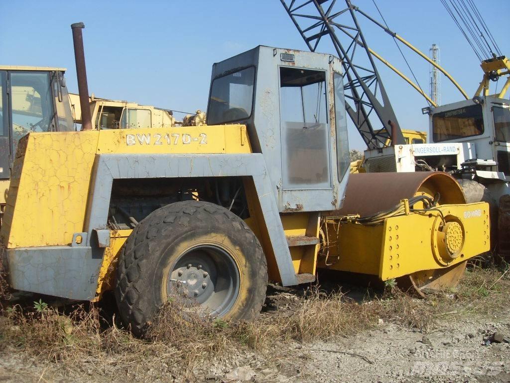 Bomag 217D Yksivalssijyrät