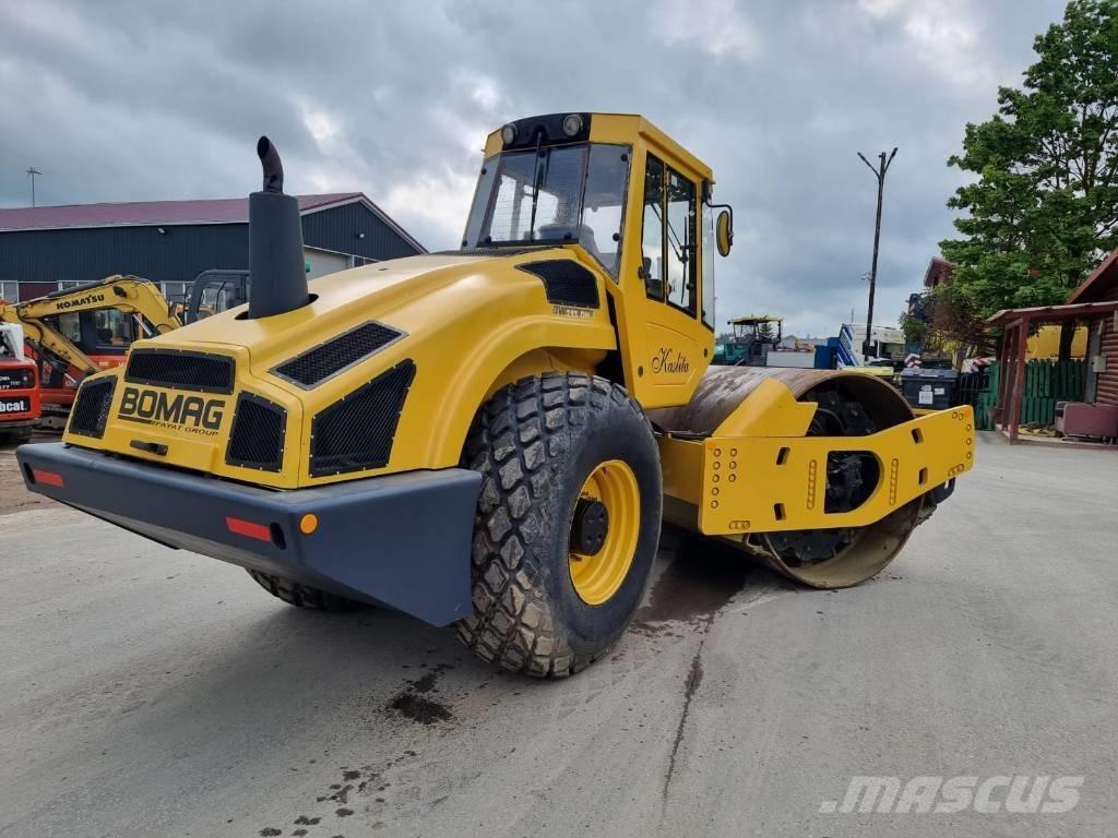 Bomag BW 213 D H-4 Yksivalssijyrät