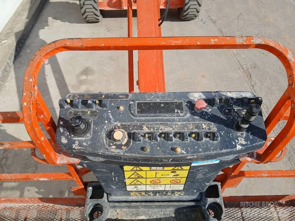 JLG 600 AJ Kuukulkijat