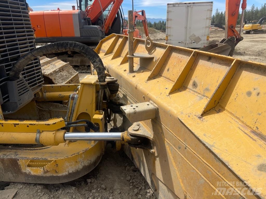 DEERE 750J Telaketjupuskutraktorit