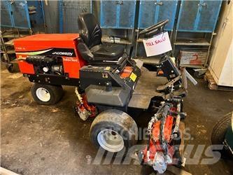 Jacobsen T-PLEX185 Päältäajettavat ruohonleikkurit