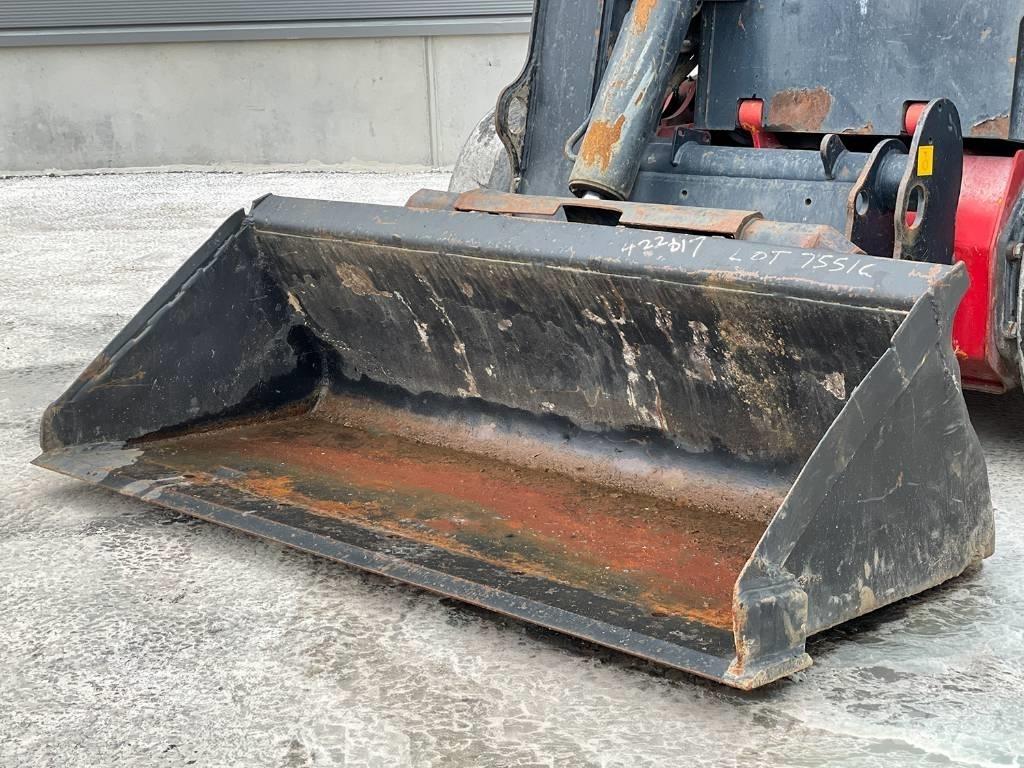 JCB R260 Liukuohjatut kuormaajat