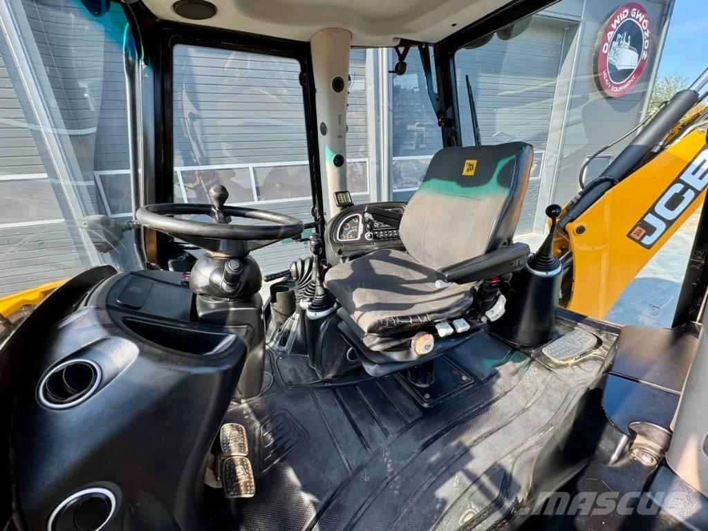 JCB 4 CX Kaivurikuormaajat