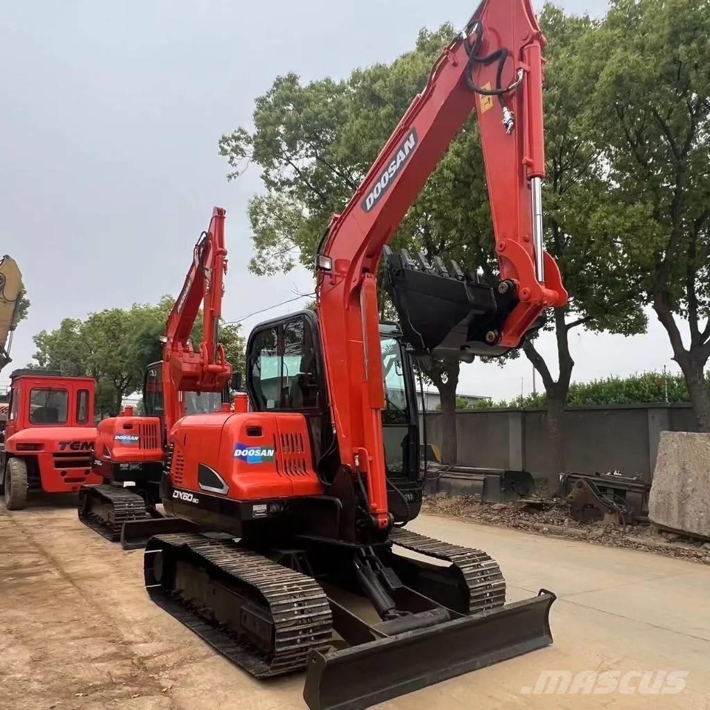 Doosan DX 60-9C Minikaivukoneet < 7t