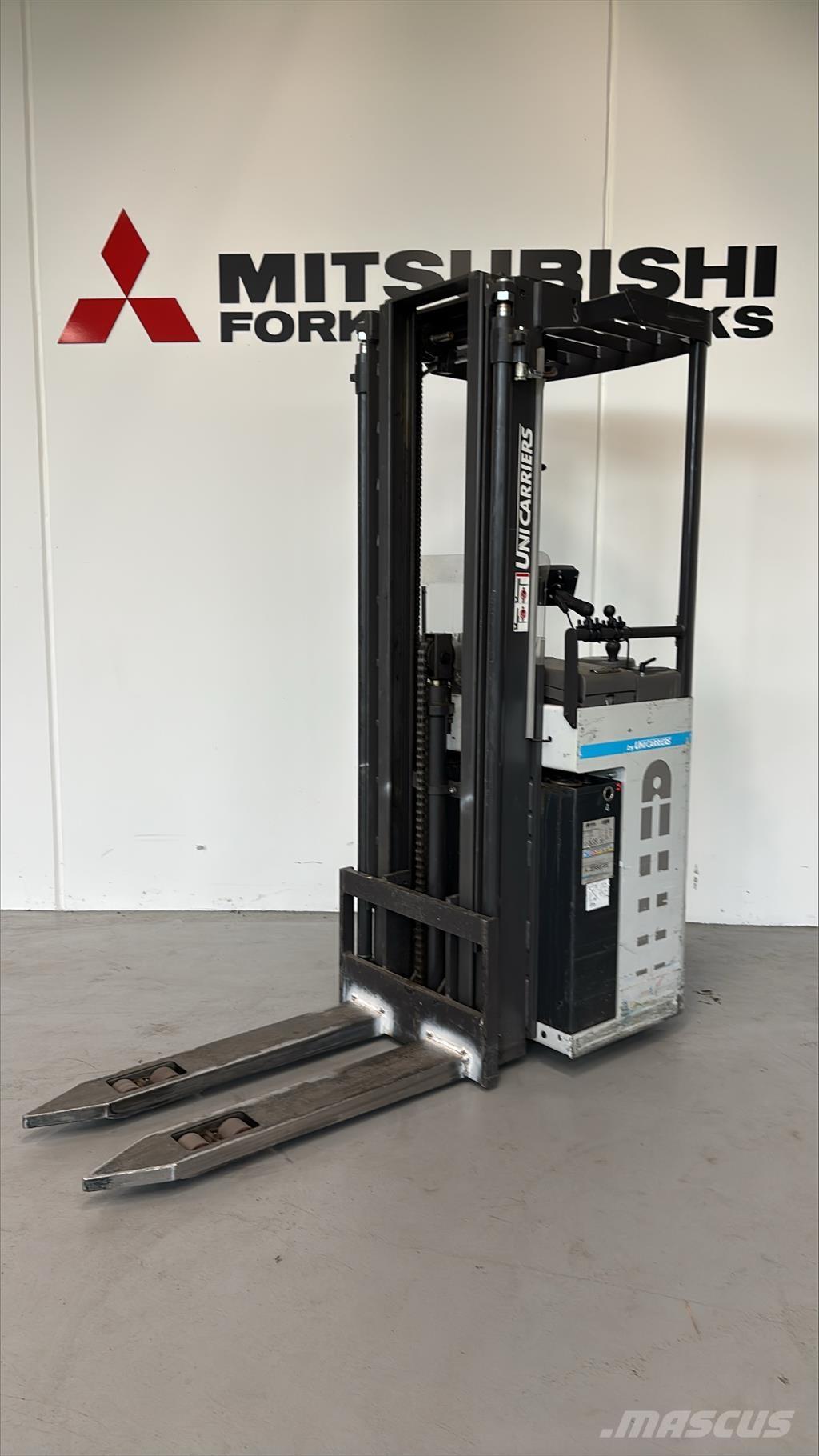 Atlet A160 Ajettavat pinoamisvaunut