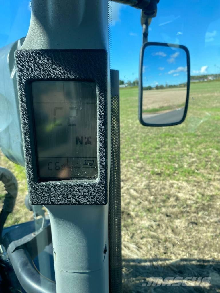 CLAAS Arion 620 Traktorit