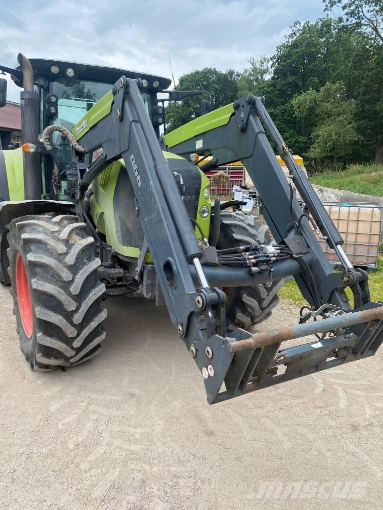 CLAAS Arion 620 Traktorit