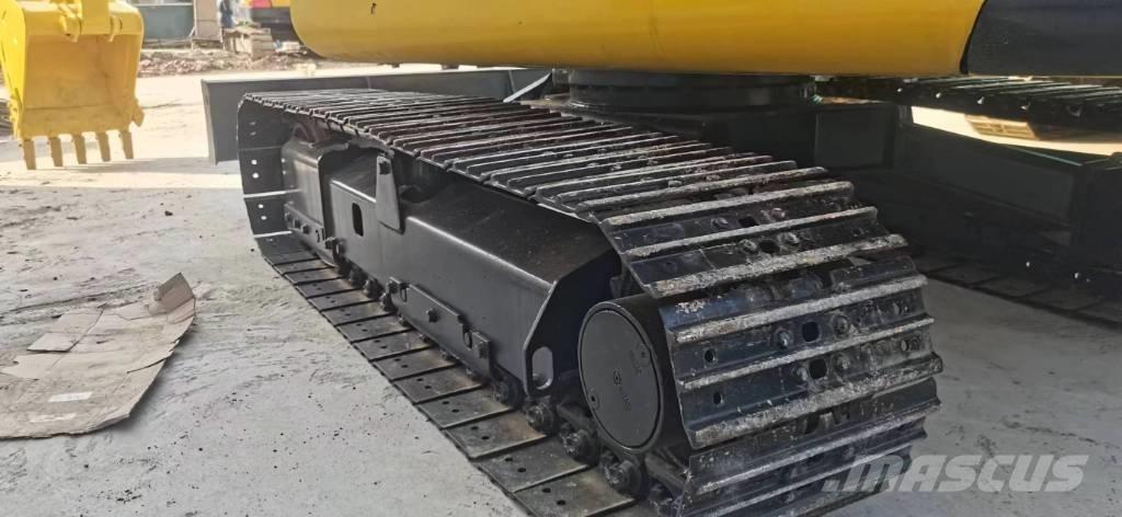 Komatsu 56-7 Telakaivukoneet