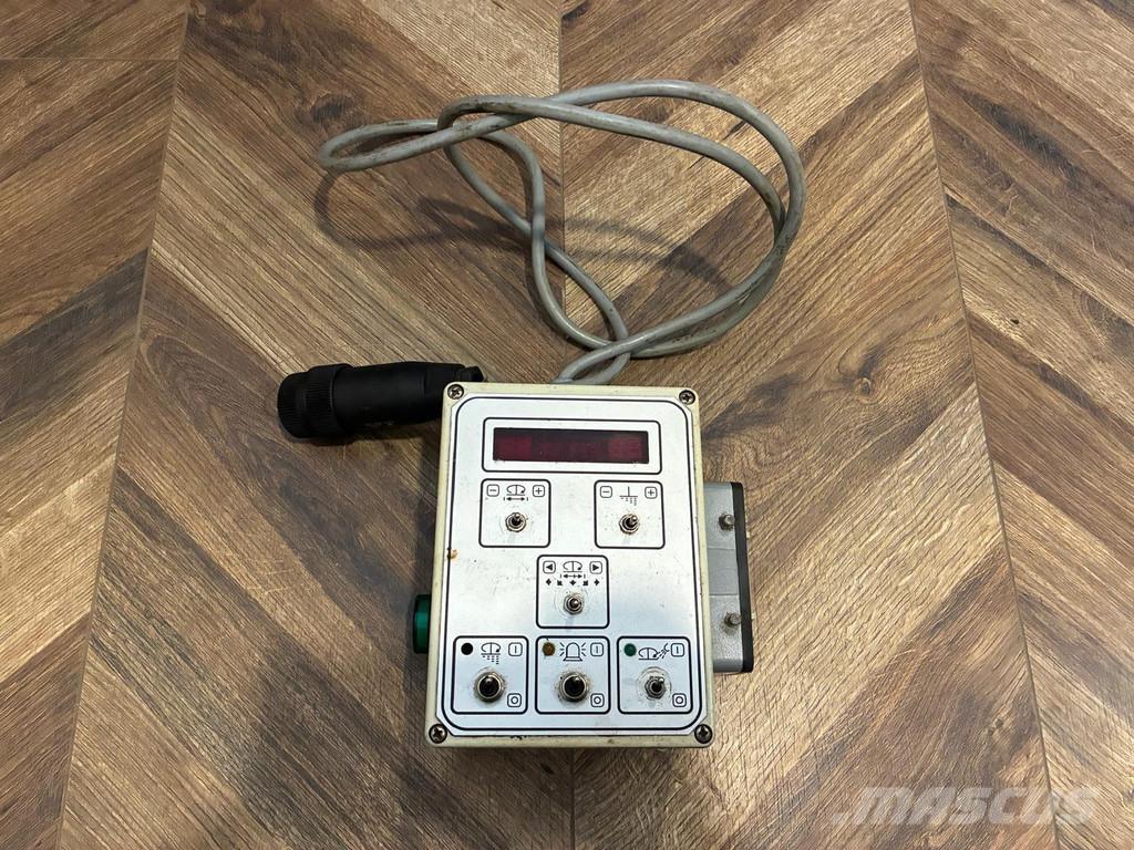  Salt spreader Hiekan- ja suolanlevittimet