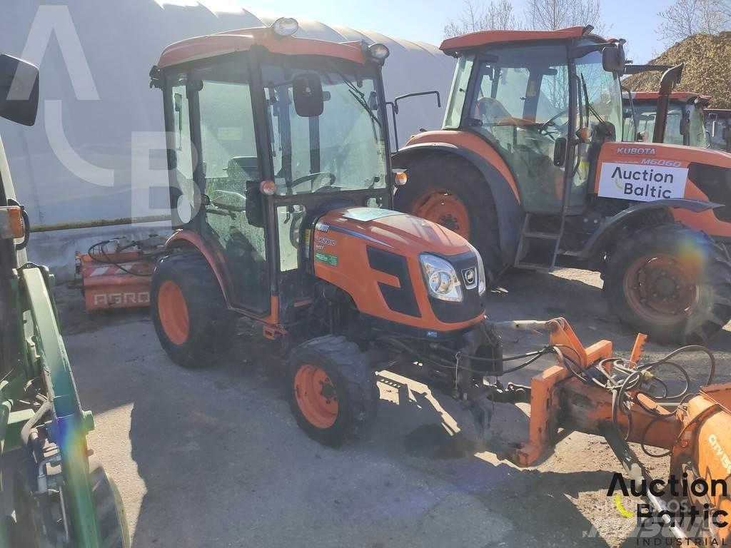 Kioti CK 2810 Traktorit