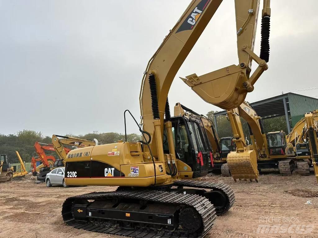 CAT 320 C Telakaivukoneet