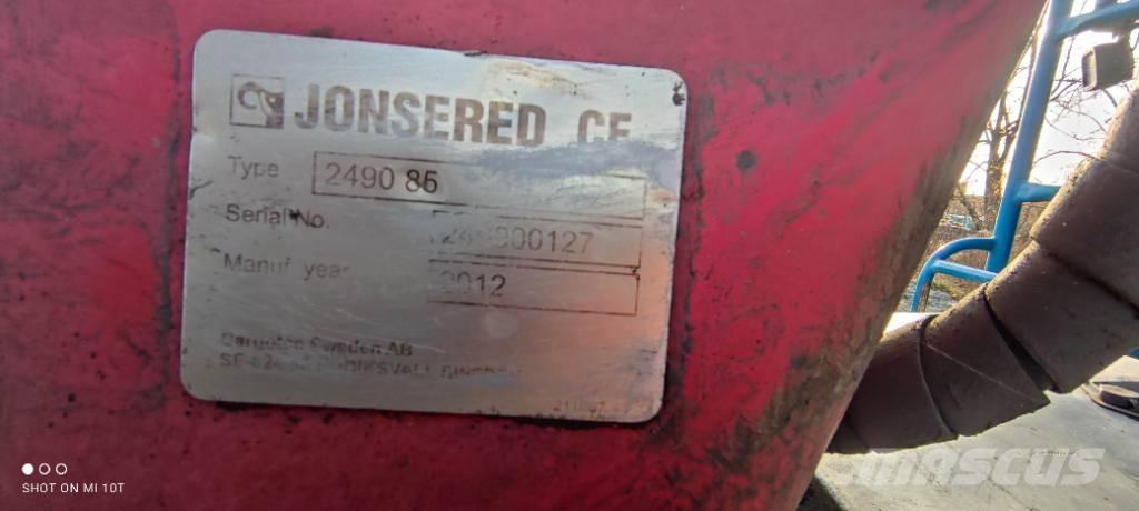 Jonsered 2490 Puutavaranosturit