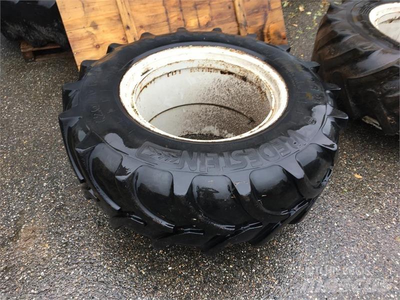  - - - 540/65R28 Renkaat ja vanteet