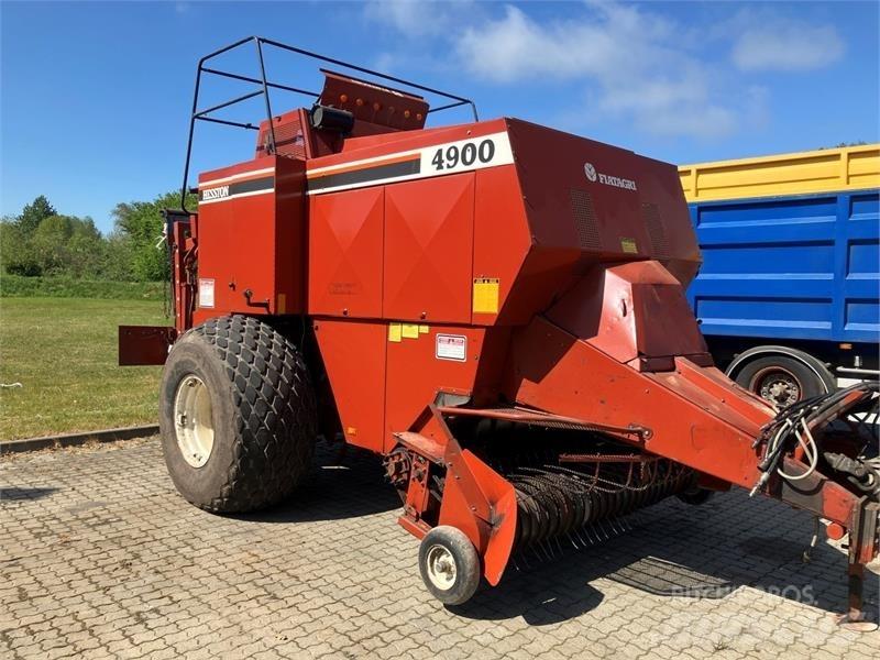 Hesston 4900 Kanttipaalaimet