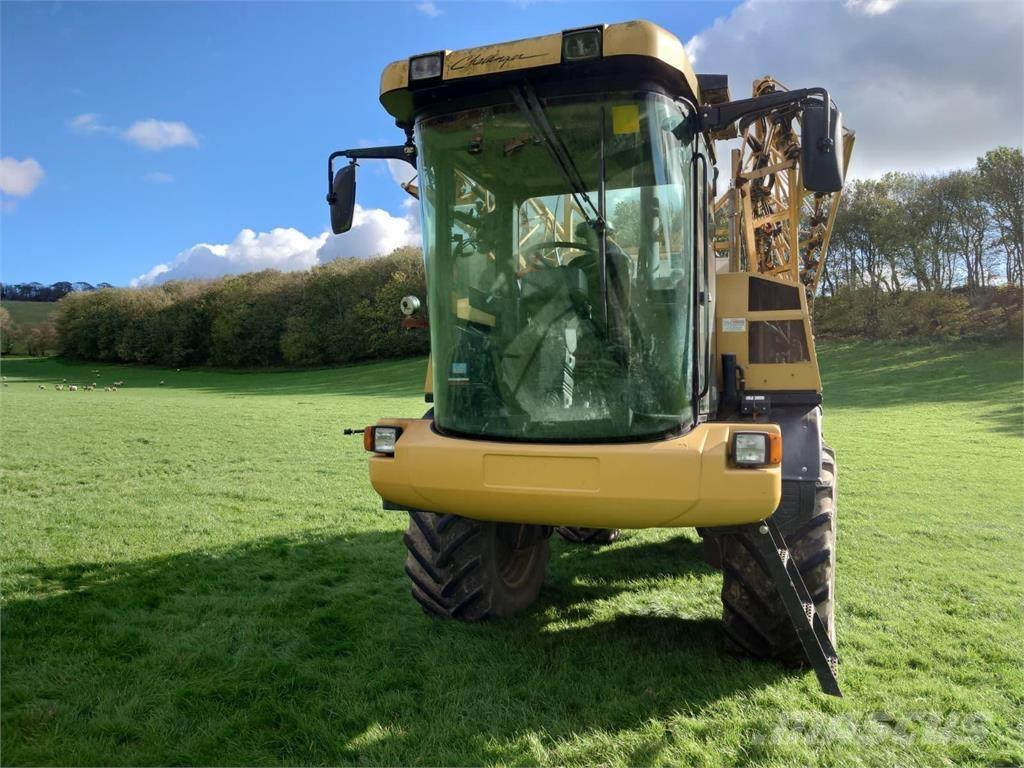 Challenger RG418 Itsekulkevat ruiskut