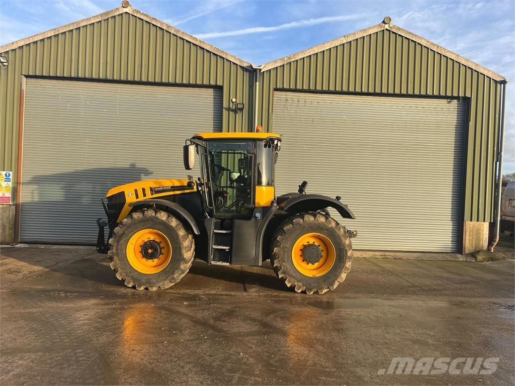JCB Fastrac 4220 Traktorit