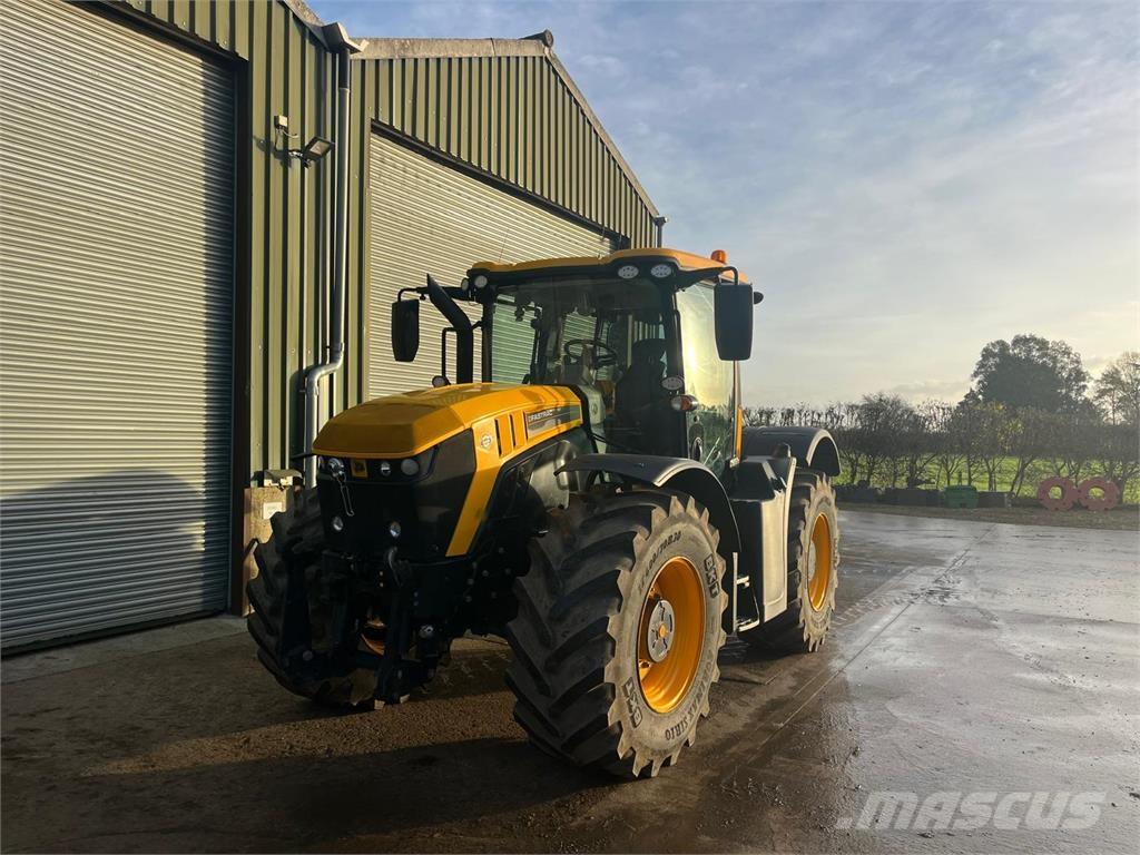 JCB Fastrac 4220 Traktorit