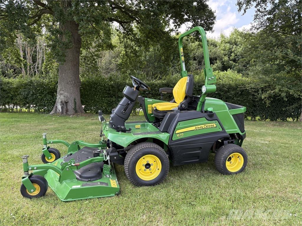 John Deere 1570 Päältäajettavat ruohonleikkurit