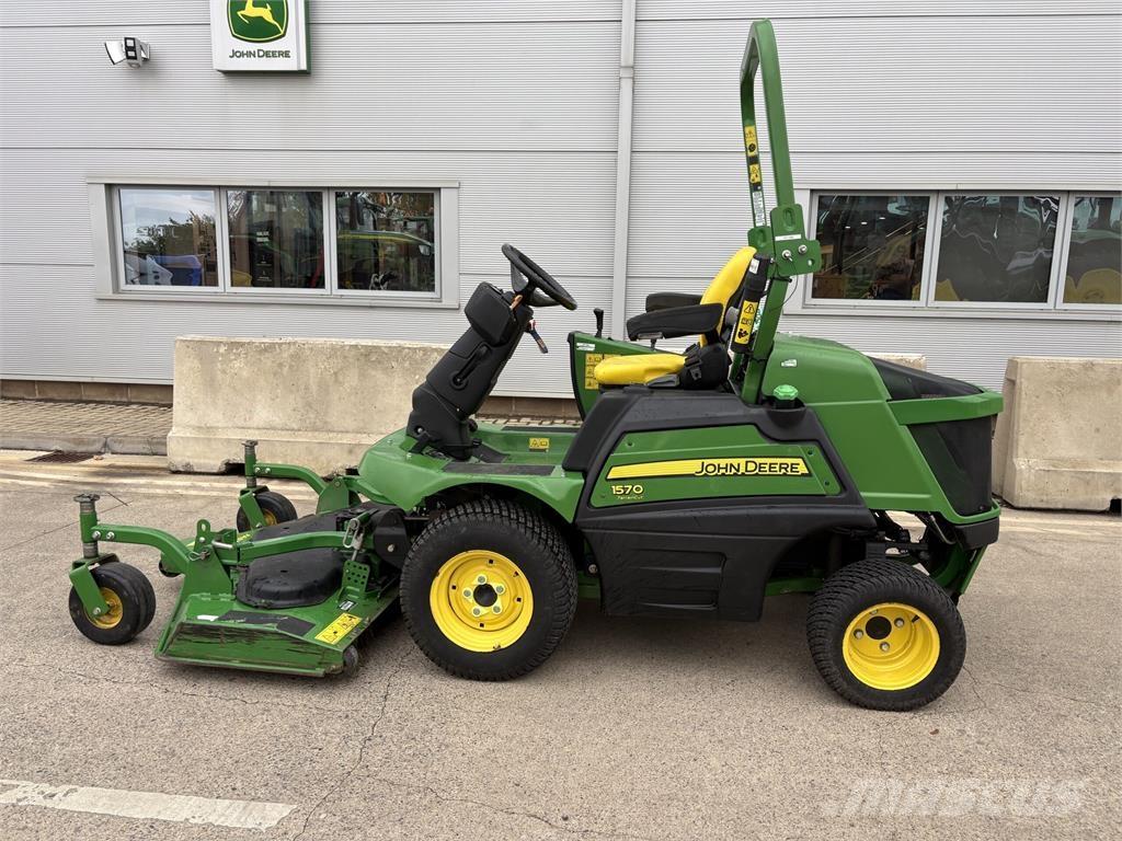 John Deere 1570 Päältäajettavat ruohonleikkurit