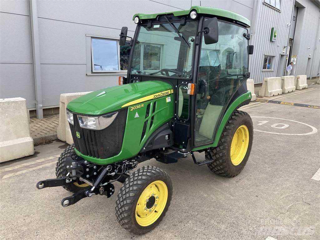 John Deere 2038R Taajamatraktorit
