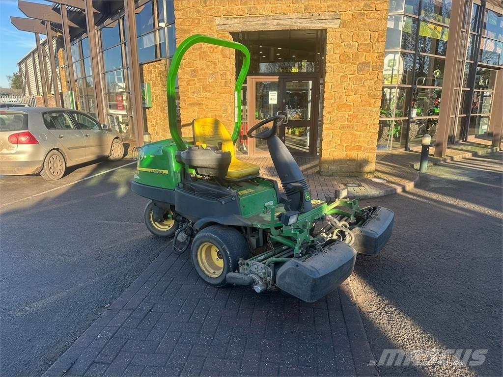 John Deere 2500EH Perässäkäveltävät leikkurit